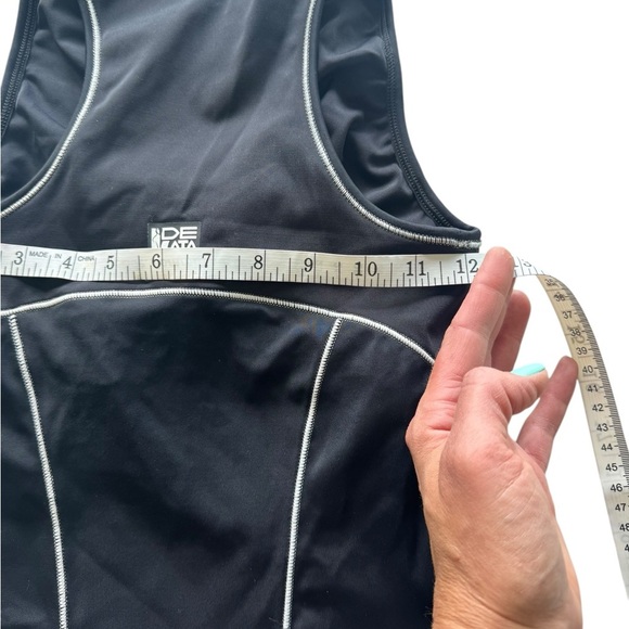 De Soto Forza Tri Top Black Small | Built-In Bra Racerback Athletic Tank - Picture 4 of 8